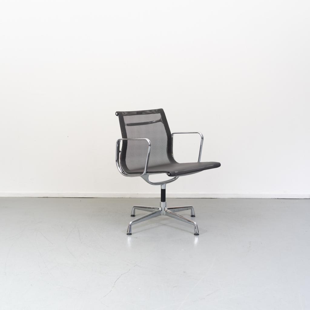 8x Vitra Eames EA 108 Stoel Antraciet Netweave - Chroom, Huis en Inrichting, Stoelen, Niet ingevuld, Niet ingevuld, Ophalen of Verzenden