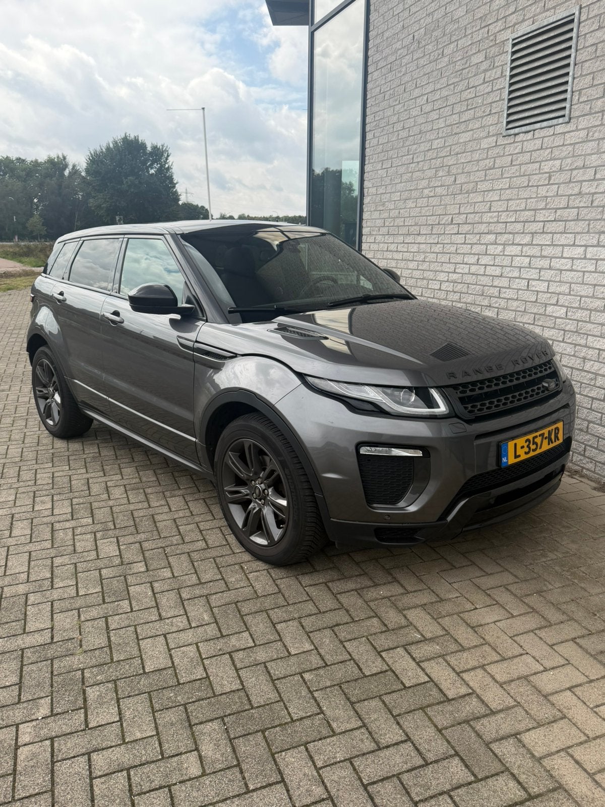Land Rover Range Rover Evoque 2.0 TD4 180pk 4WD Aut 2018, Auto's, Automaat, 4 cilinders, 2000 kg, 179 pk