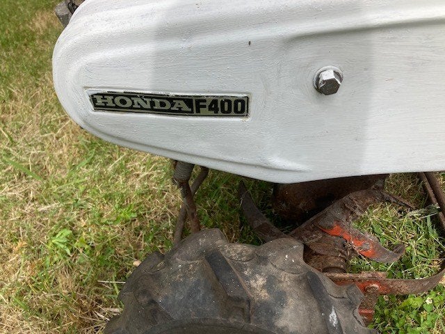 tuinfrees  honda 400  f, Tuin en Terras, Hand-tuingereedschap, Ophalen of Verzenden, Gebruikt, Schoffel