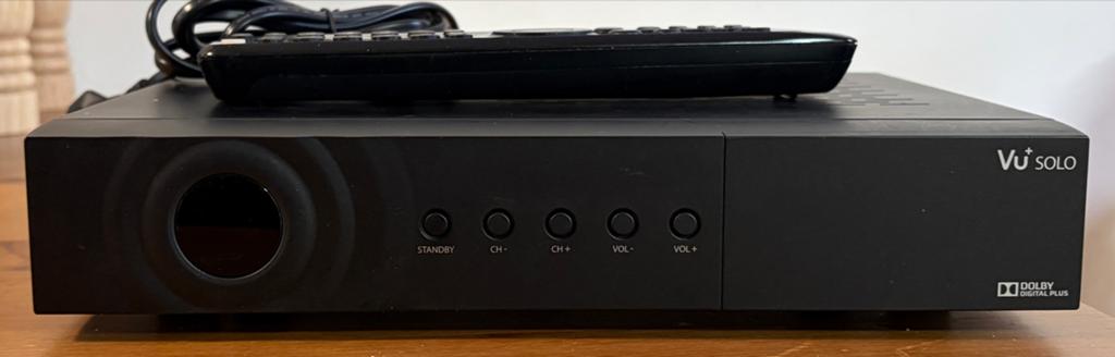 VU+ Solo Digitale Satellietontvanger met Afstandsbediening, Ophalen of Verzenden, Gebruikt, Decoder