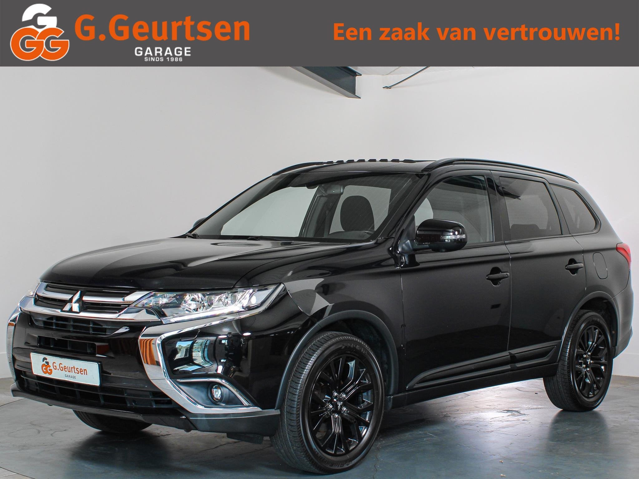 Mitsubishi Outlander 2.0 Instyle 7-Persoons Schuifkanteldak,, Auto's, Mitsubishi, 1998 cc, 4 cilinders, 150 pk, 1435 kg