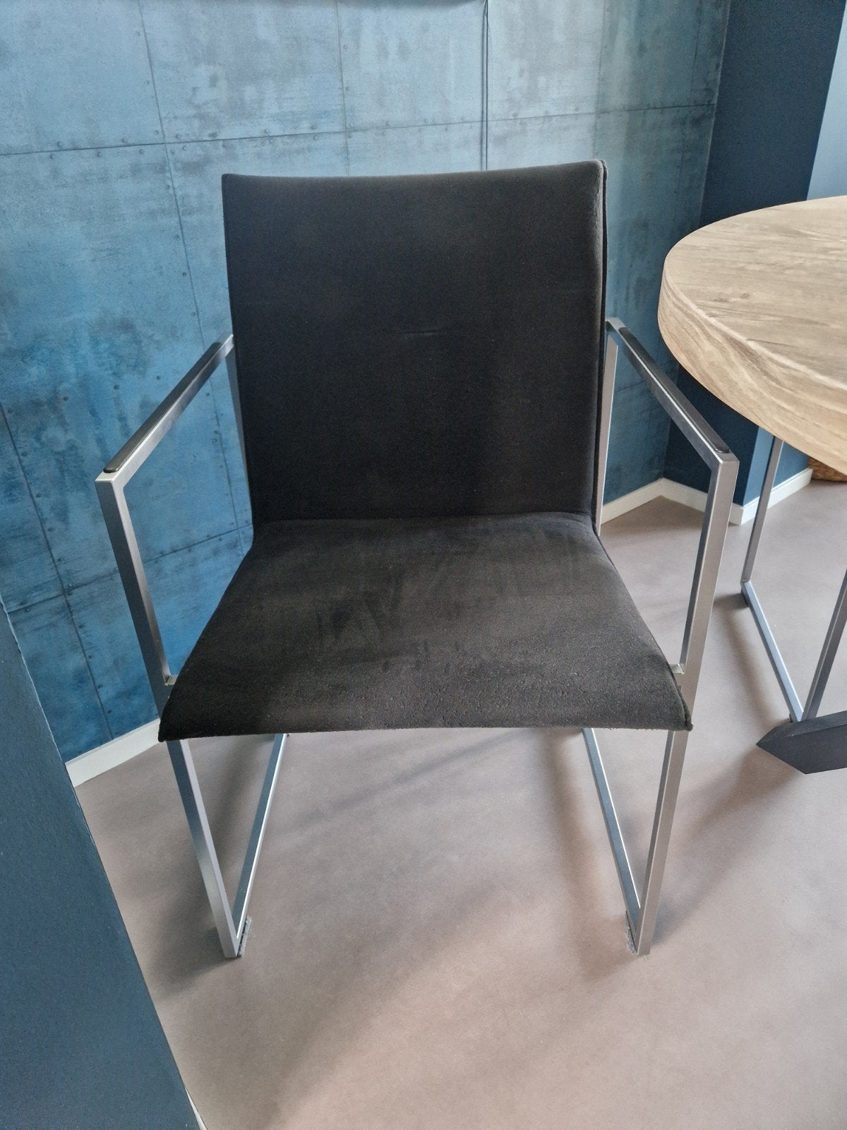 4 Arco frame stoelen, Ophalen, Zo goed als nieuw, Zwart, Vier