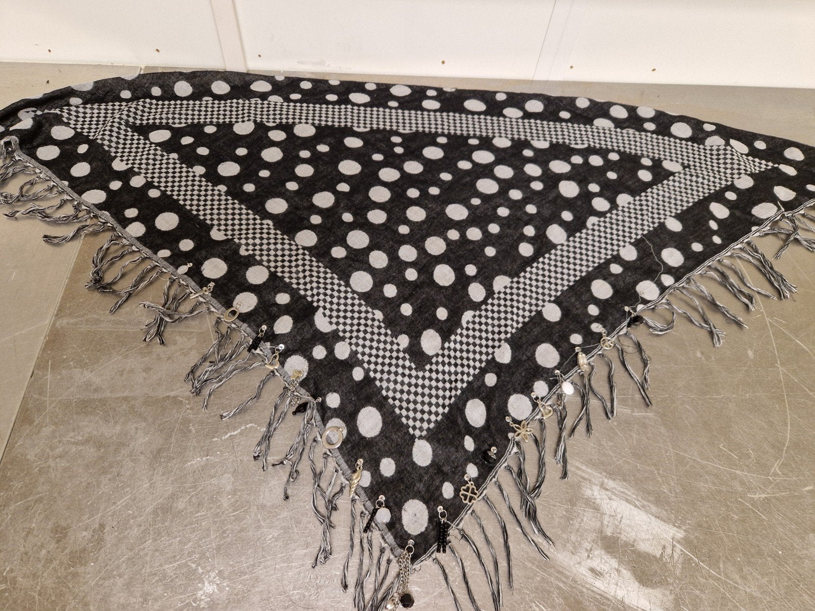 NIEUWE shawl met bedels heup sjaal heupshawl, Overige typen, Only, Zwart, Nieuw