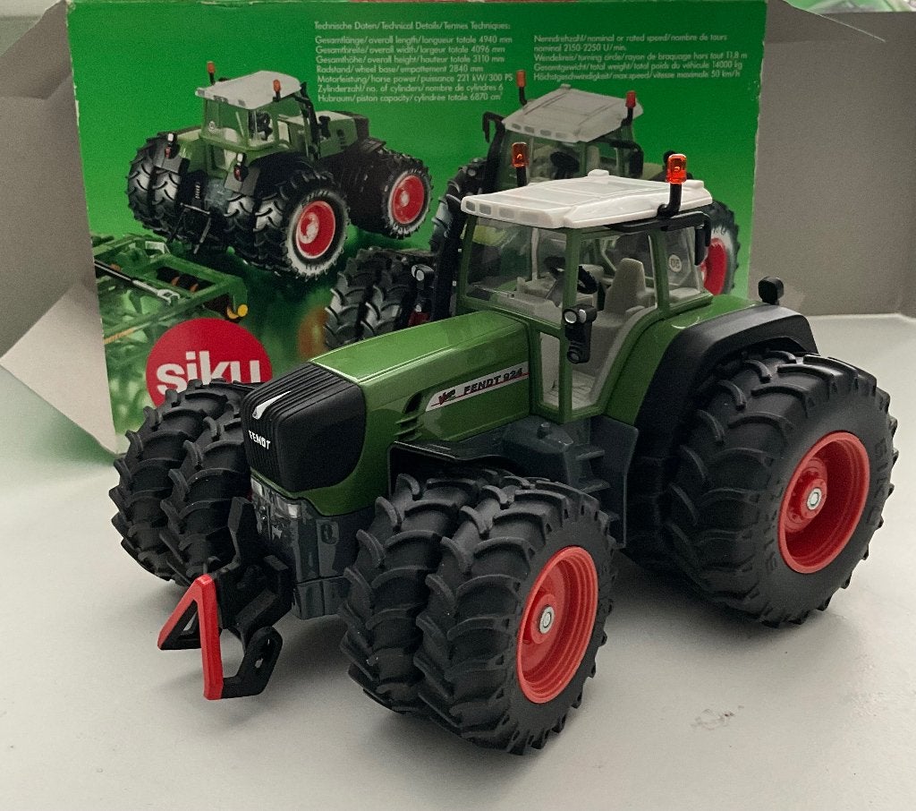 FENDT 900 vario mit Doppelbereifung Twin wheels, Hobby en Vrije tijd, Modelauto's | 1:32, Verzenden, Zo goed als nieuw, Tractor of Landbouw