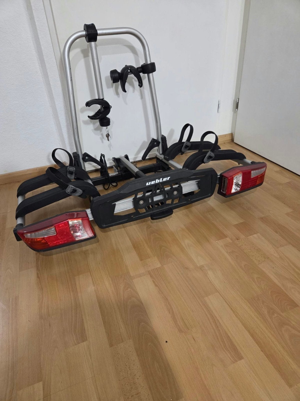 Uebler P22-S Fietsendrager- Kantelbaar 90 graden, Ophalen, Zo goed als nieuw