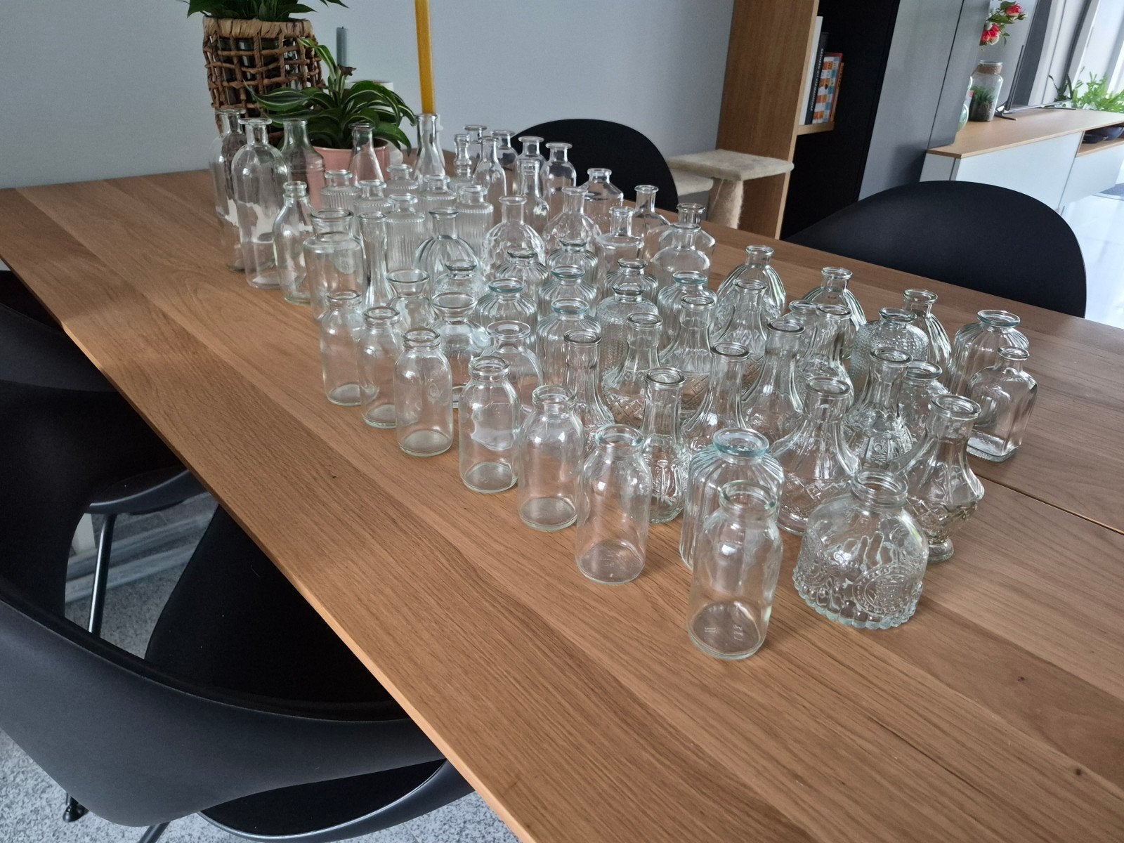80 glazen vazen en flesjes, Ophalen, Zo goed als nieuw