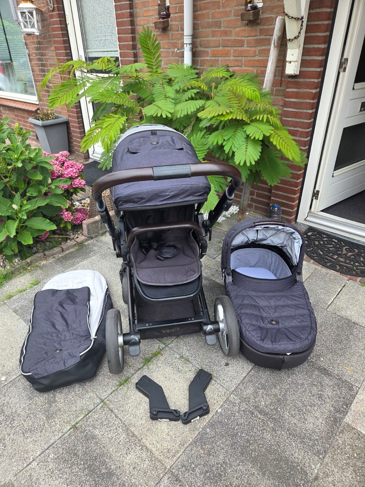 Mutsy Igo Combiwagen met Reiswieg en Voetenzak, Ophalen, Gebruikt, Combiwagen, Met reiswieg