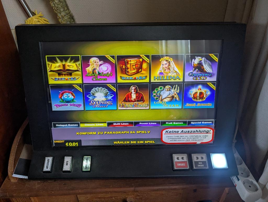 gokkast tafel model met veel leuke spellen, Verzamelen, Automaten | Gokkasten en Fruitautomaten, Zo goed als nieuw, Euro, Met sleutels