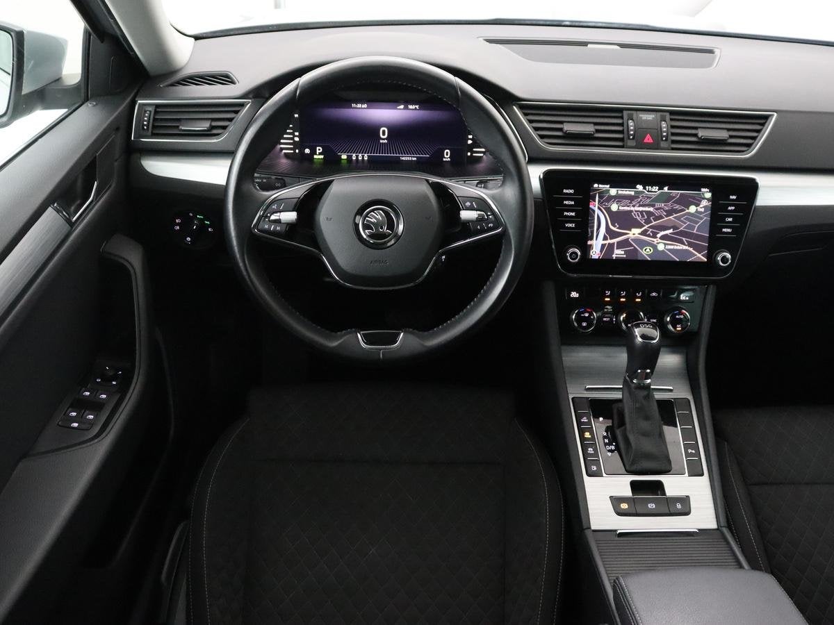 Skoda Superb 1.4 TSI iV Business Edition | SOH 87,2% | Camer, Stof, Gebruikt, Hybride Elektrisch/Benzine, 1600 kg