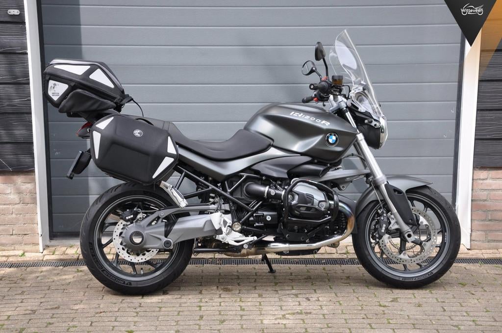 BMW R1200R 33500 km! Alle opties, koffers..., Bedrijf, 1170 cc, Meer dan 35 kW, Info@witteveenmotoren.nl