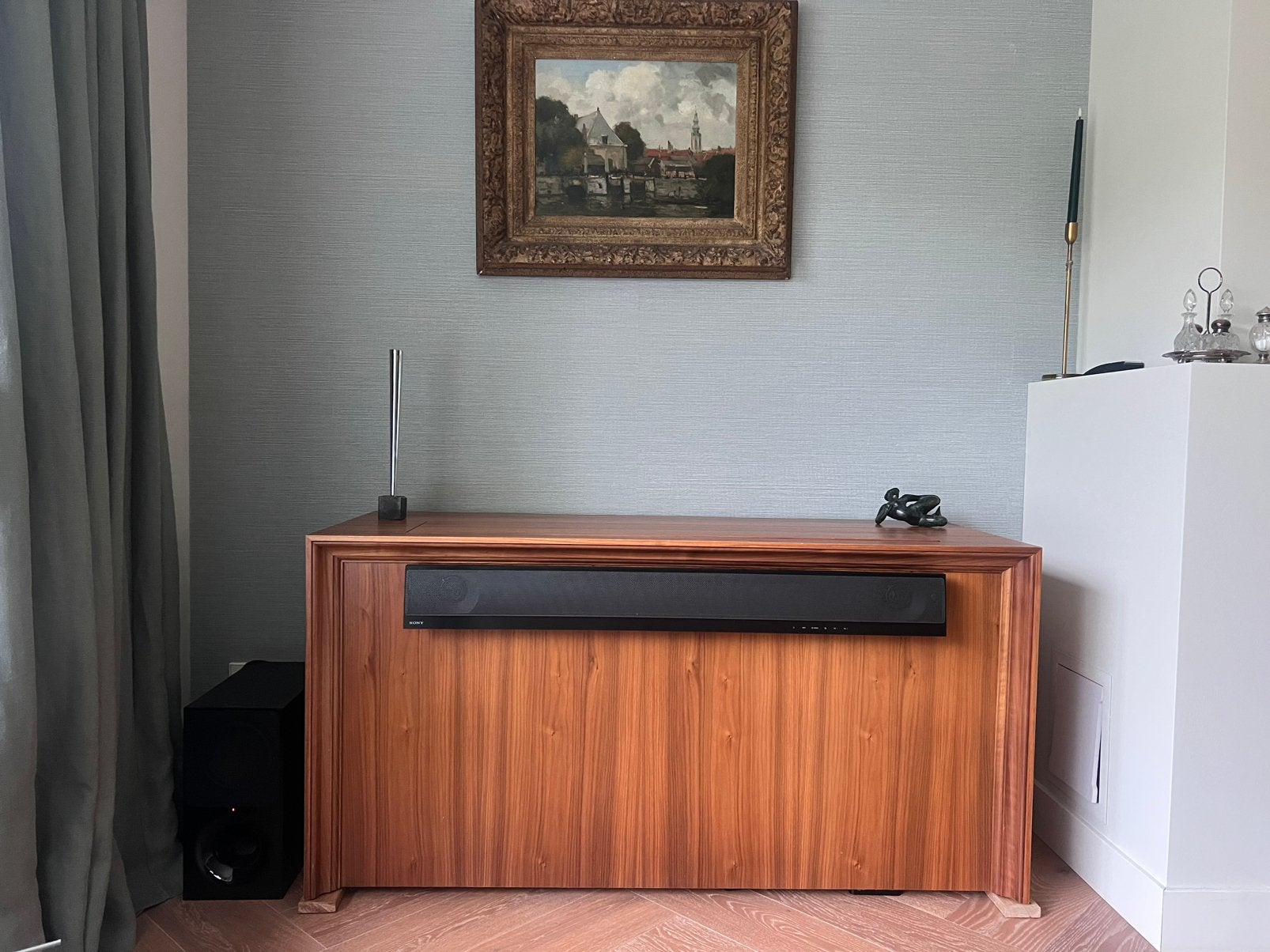 Exclusief Amerikaans notenhouten TV-liftmeubel + Sony TV, Huis en Inrichting, 100 tot 150 cm, Zo goed als nieuw, Minder dan 25 cm