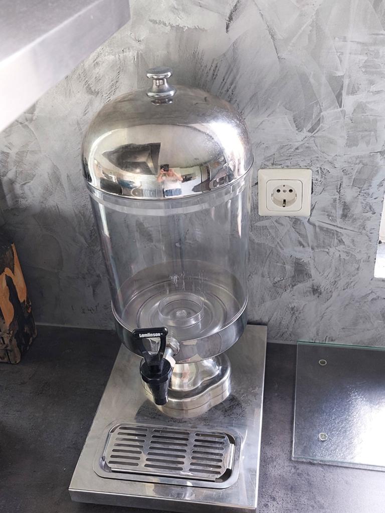 Dranken dispenser 7/8ltr, Ophalen