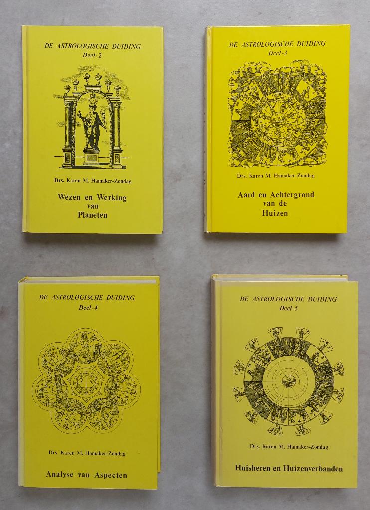 'De astrologische duiding' - Drs. Karen M. Hamaker - Zondag, Boeken, Astrologie, Ophalen, Gelezen, Drs. Karen M. Hamaker - Zondag