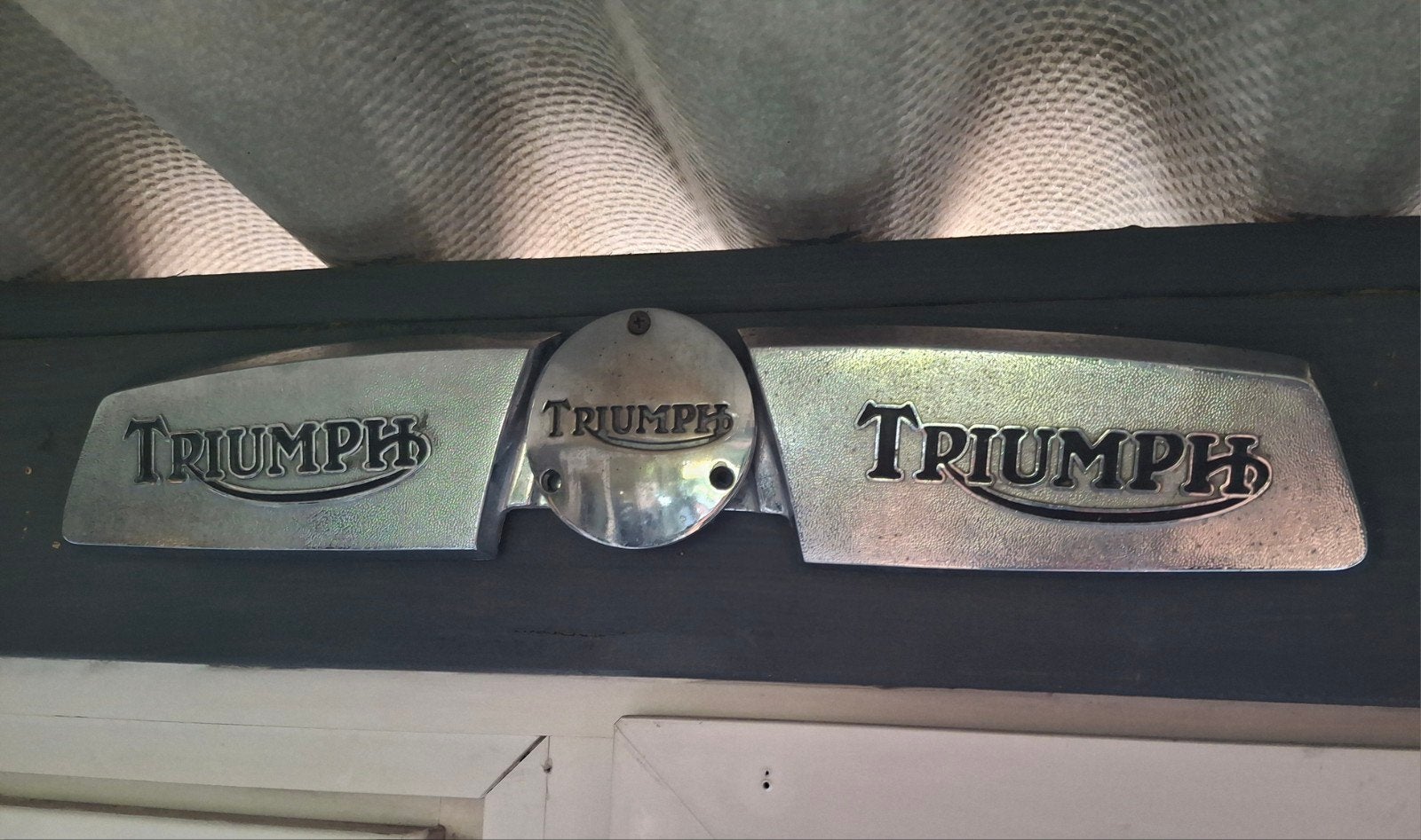 Tank emblemen en deksel punten Triumph Trident  jaren 60, Motoren, Ophalen of Verzenden