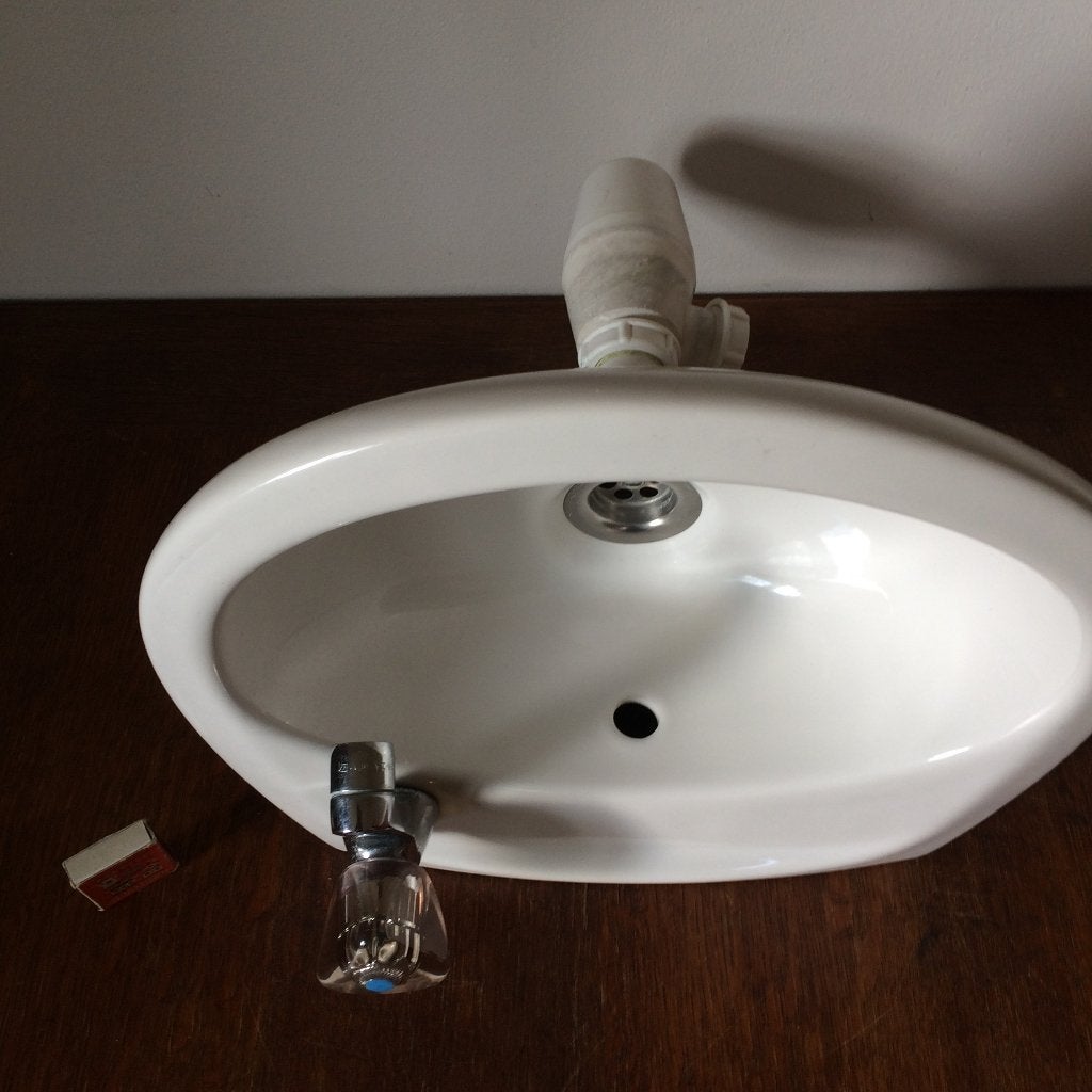 Villeroy & Boch wastafeltje fonteintje + kraantje & afvoer, Ophalen of Verzenden, Gebruikt, Steen, Wastafel