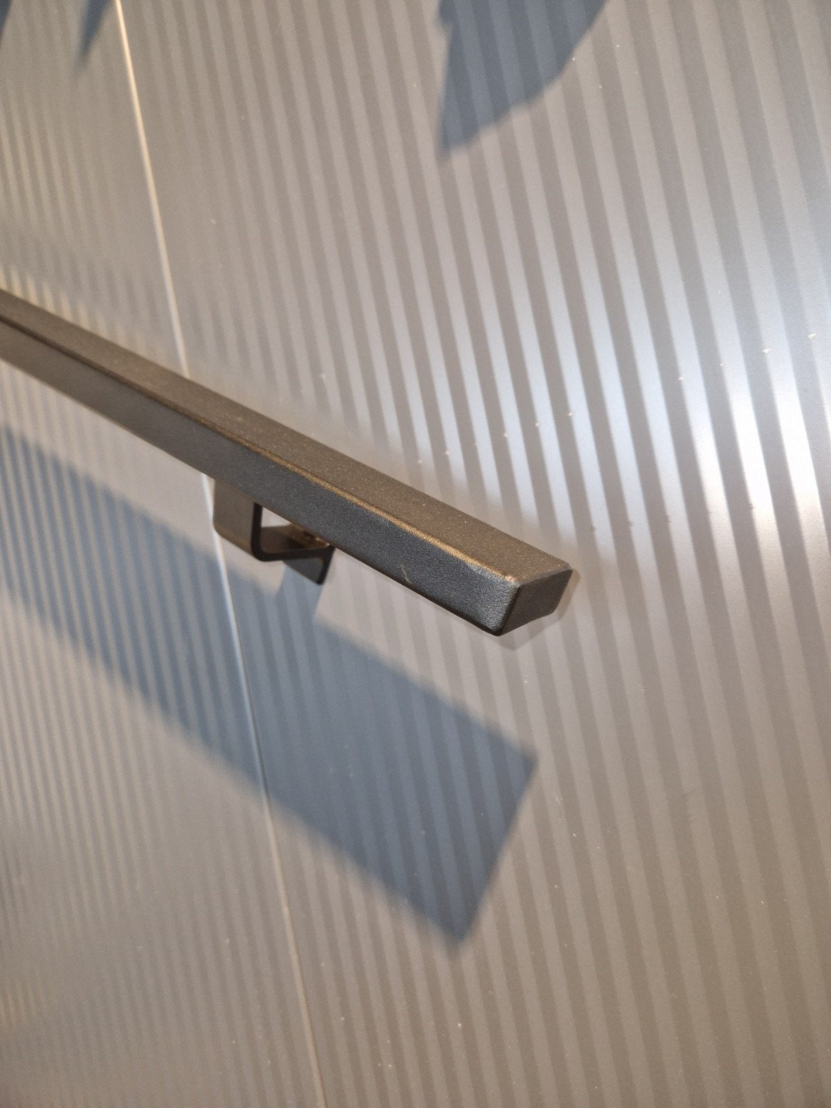 stalen trapleuning op maat gepoedercoat, 45€pm incl houders, Industrieel suar interieur, Zwart, Info@industrieel-suar-interieur.nl