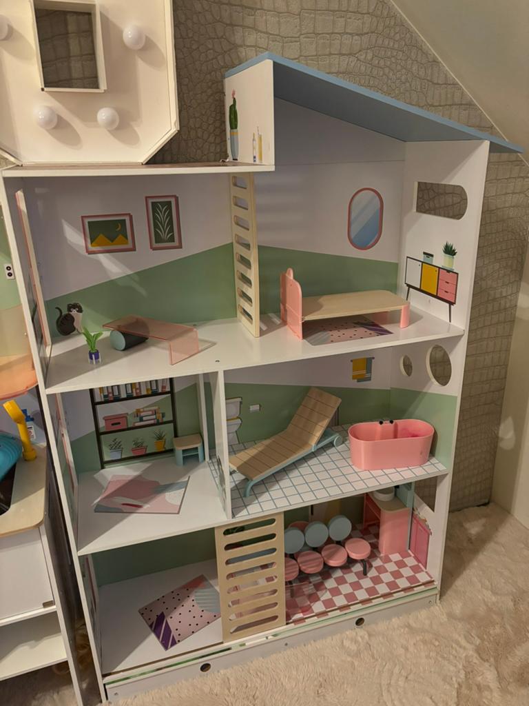 Poppenhuis, Ophalen, Zo goed als nieuw, Poppenhuis