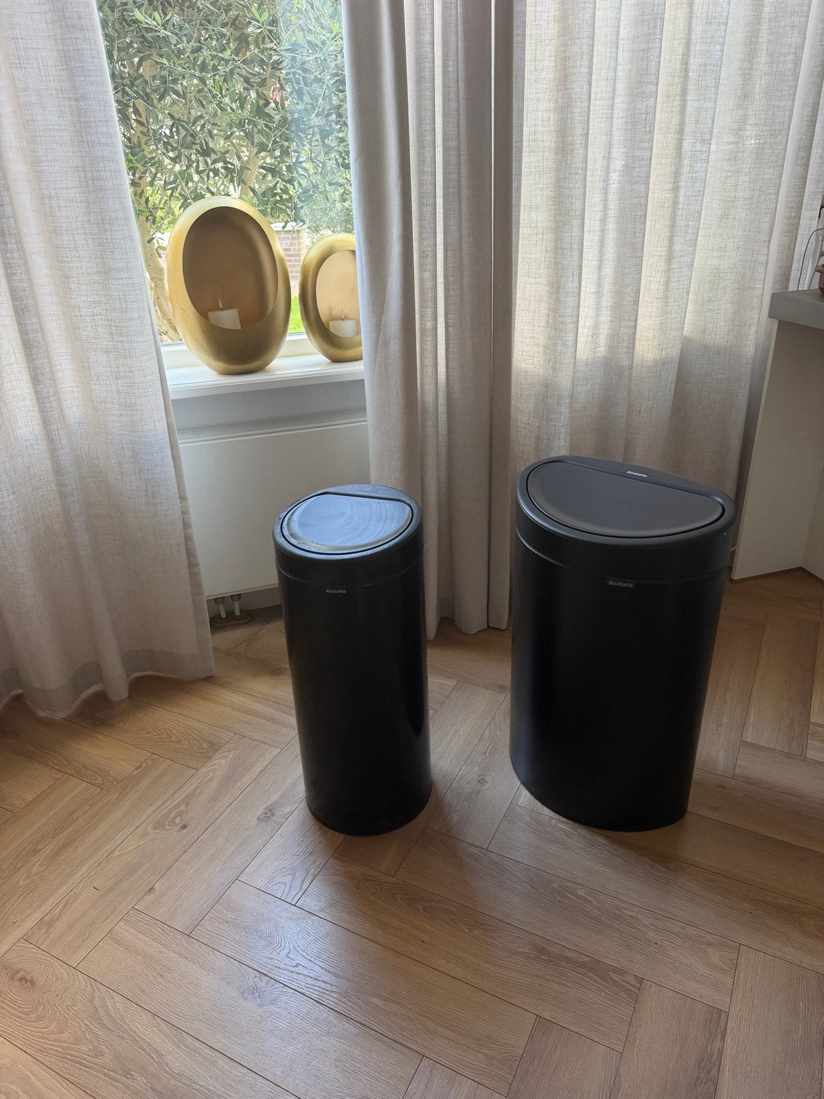 2x Brabantia Touch Bin Prullenbakken (30L & 23L), 20 tot 30 liter, Ophalen, Gebruikt, Metaal