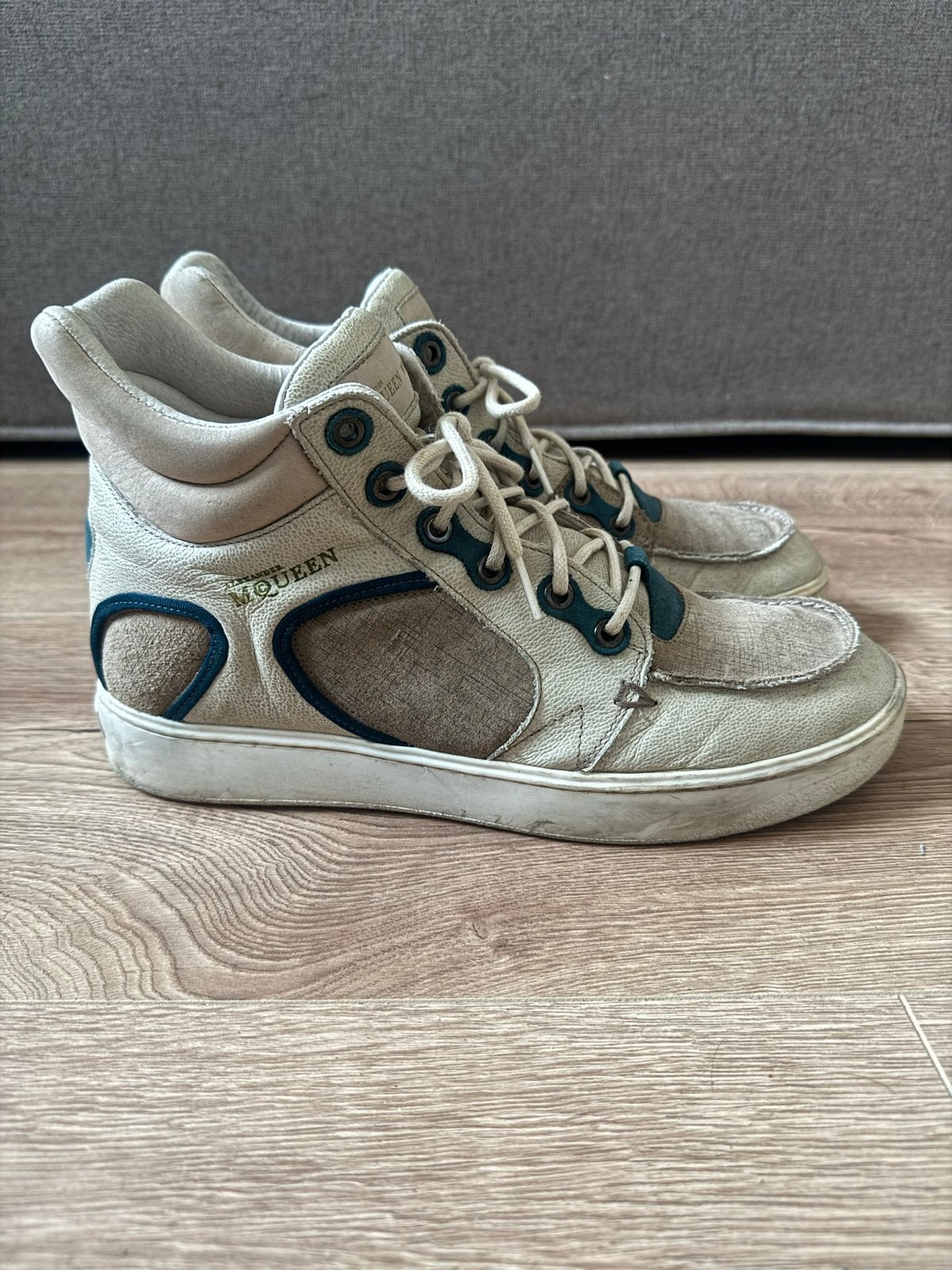Puma x Alexander McQueen Limited Edition Sneakers Maat 43, Ophalen, Overige kleuren, Sneakers of Gympen, Gedragen