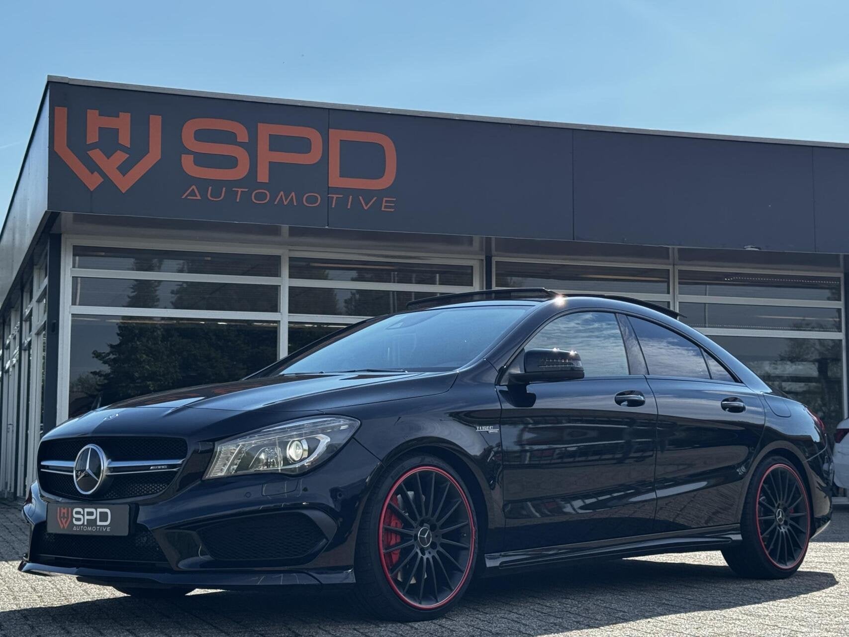 Mercedes CLA-klasse AMG 45 4MATIC|Recaro|Pano|361PK|H&K|Memo, Automaat, CLA, Gebruikt, 4 cilinders