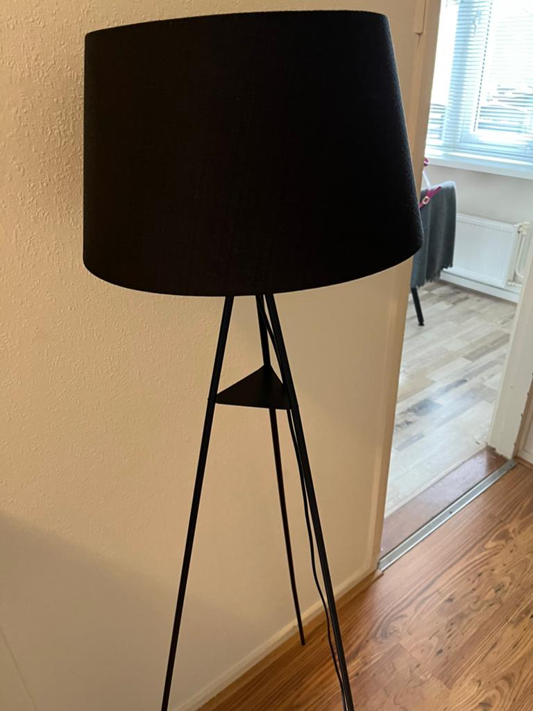 Staande lamp met 3 schuine poten, Ophalen, Gebruikt, Metaal, 150 tot 200 cm