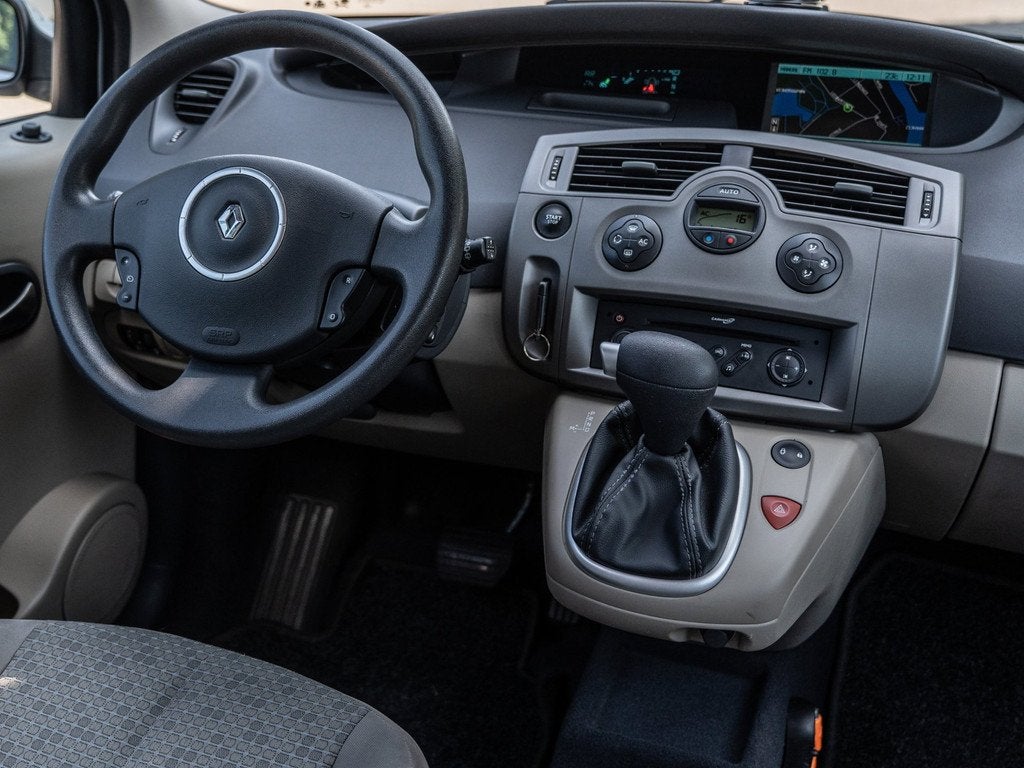 Renault Scénic 2.0-16V Dynamique | AUTOMAAT | CLIMATE / CRU, Auto's, 1998 cc, 135 pk, 4 cilinders, Origineel Nederlands