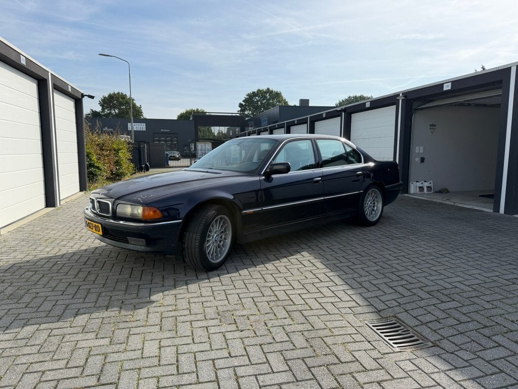 BMW 1997 Blauw 750i V12 5.4 liter, Auto's, Automaat, 1935 kg, 2175 kg, Leder