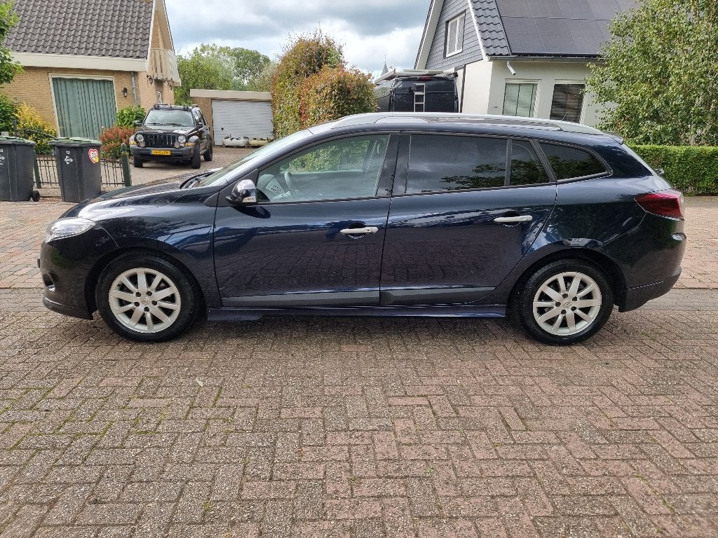Renault Mégane Estate 1.4 16V TCE, navigatie, trekhaak, ECC, Voorwielaandrijving, 680 kg, 4 cilinders, Blauw