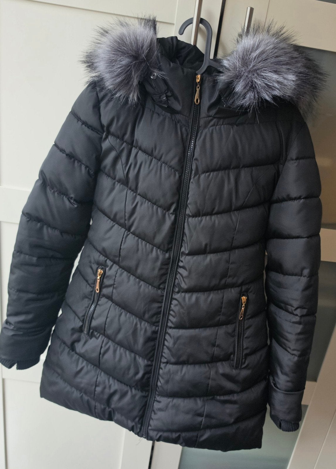 Winterjas met bontkraag - Maat M, Maat 38/40 (M), Zwart, Ophalen of Verzenden, Onbekend