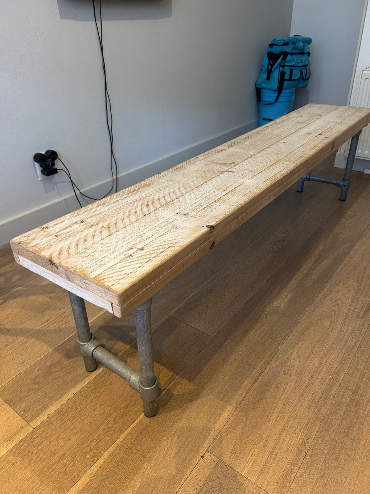 Steigerhouten bankje 180 cm met metalen onderstel, Ophalen, Gebruikt, Overige kleuren, Hout