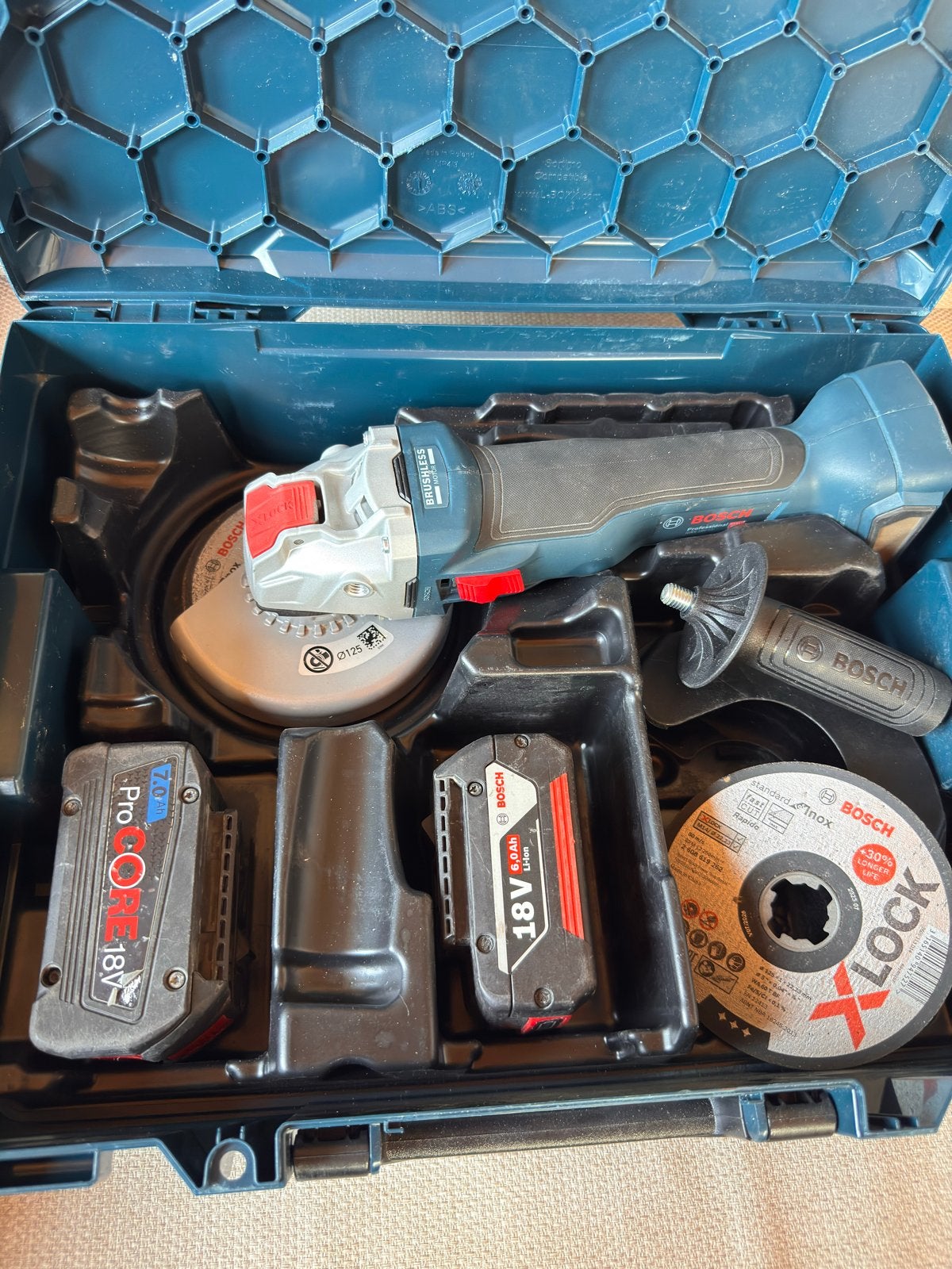 Bosch Haakse Slijper 18V met Accu's en Koffer, Ophalen of Verzenden, Zo goed als nieuw, Haakse slijper, Bosch