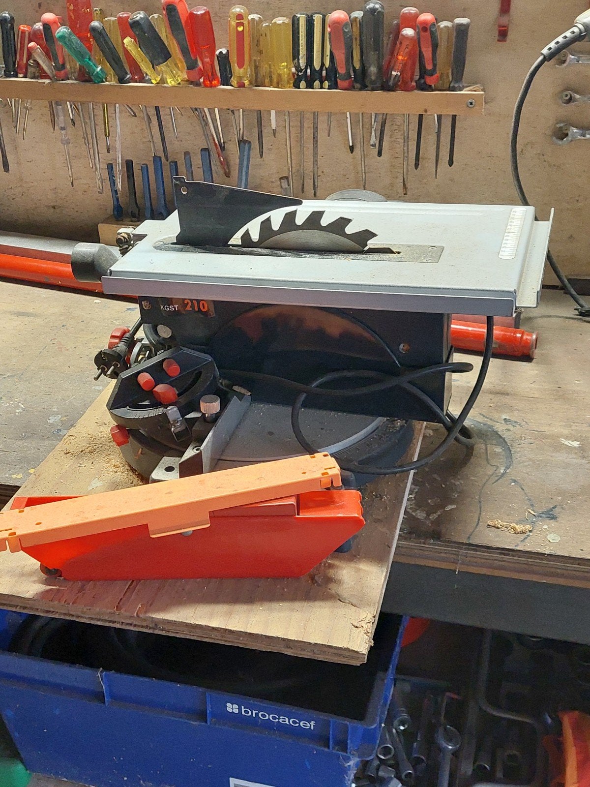 Einhell KGST 210 Afkortzaag - Gebruikt, Gebruikt, Ophalen of Verzenden, Afkortzaag, 30 tot 70 mm