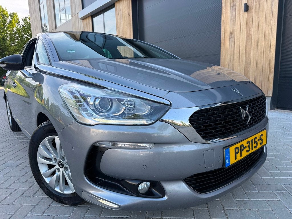 DS 5 1.6 BlueHDi Chic (bj 2016) Euro6/Camera/Clima/Navi/LED/, Auto's, DS, Voorwielaandrijving, 745 kg, Gebruikt, 4 cilinders