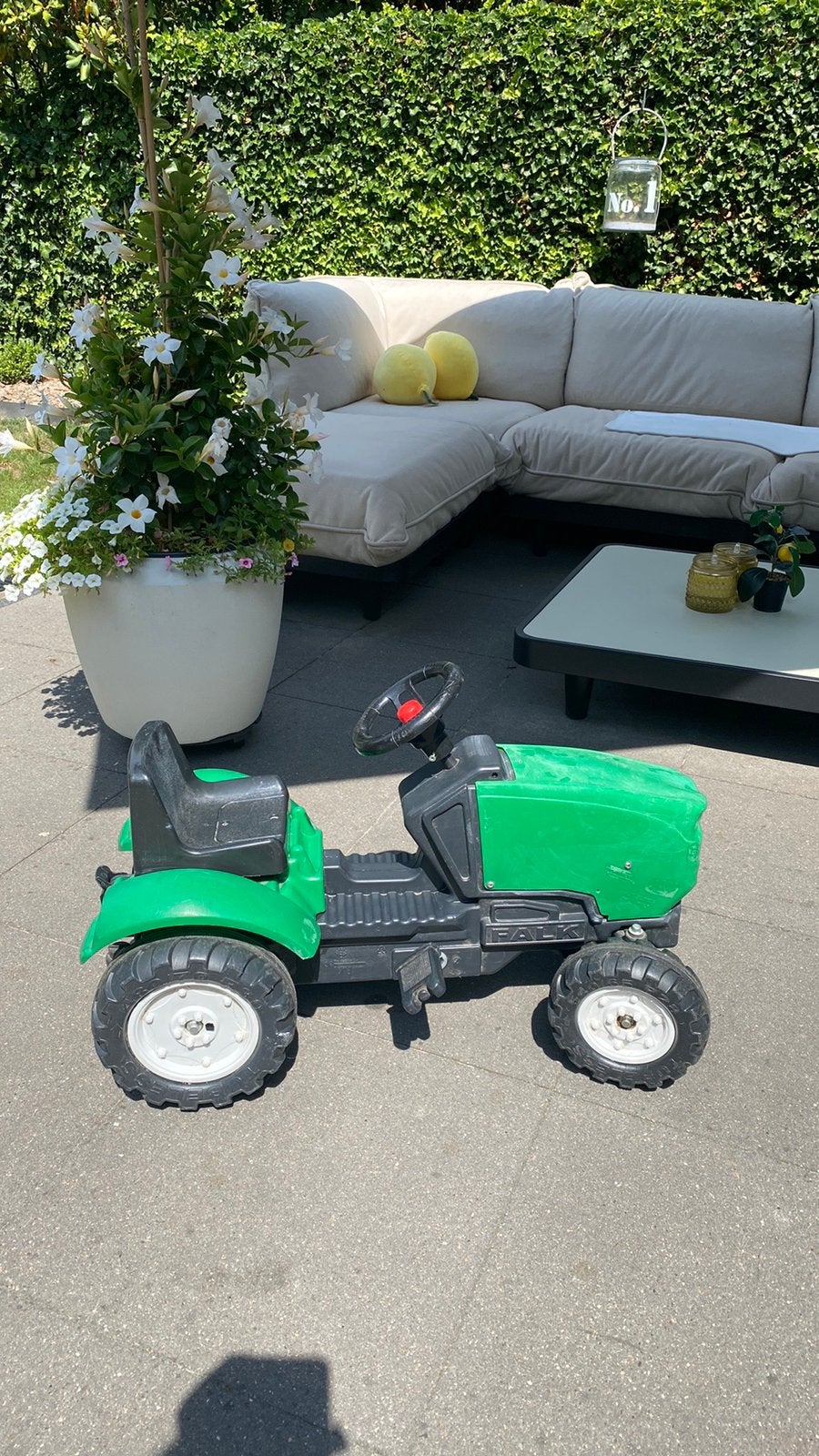 Leuke tractor met trappets., Ophalen, Zo goed als nieuw, Overige merken