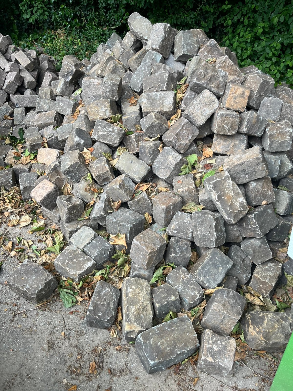 Kinderkoppen, Tuin en Terras, Grind, Keien en Split, Ophalen, Zo goed als nieuw, Basalt