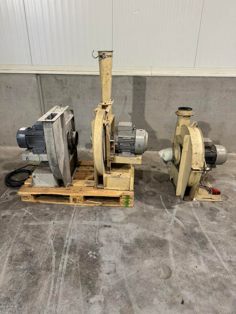 Industriële ventilatoren / afzuiging / blowers, Doe-het-zelf en Verbouw, Ventilatie en Afzuiging, Ophalen, Gebruikt, Ventilator en Afzuiger