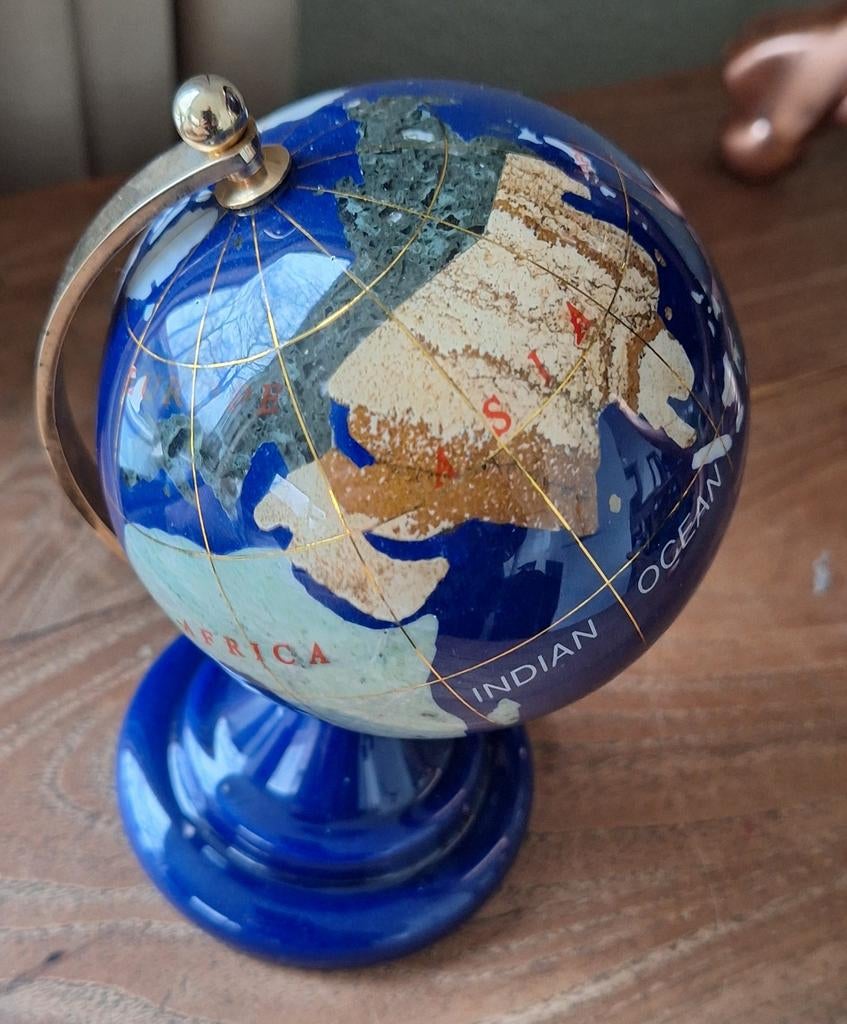 Lapis Lazuli globe wereldbol half edelsteen, Huis en Inrichting, Woonaccessoires | Wereldbollen, Zo goed als nieuw, Ophalen