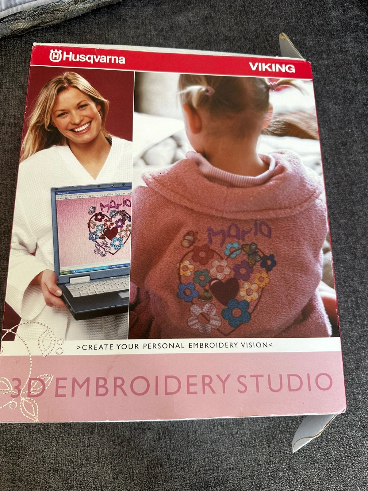 Huaqvarna Viking 3 D embroidery studio, Ophalen of Verzenden, Zo goed als nieuw, Machineborduren, Borduurmachine