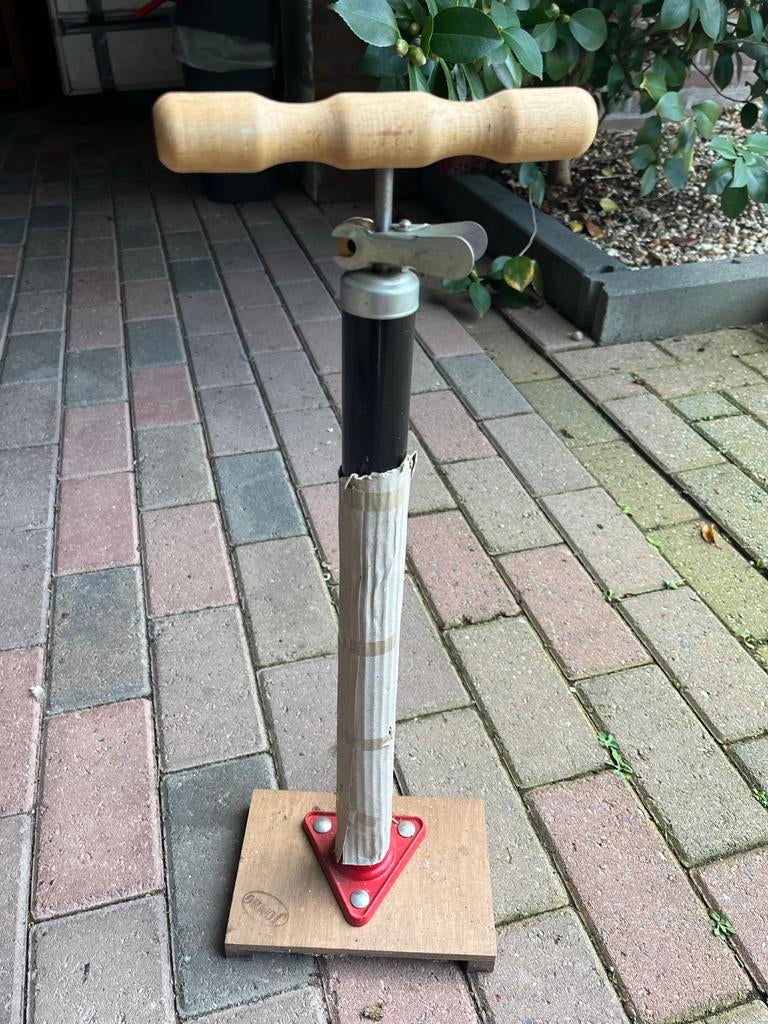 Fietspomp - Nauwelijks Gebruikt, Ophalen, Zo goed als nieuw