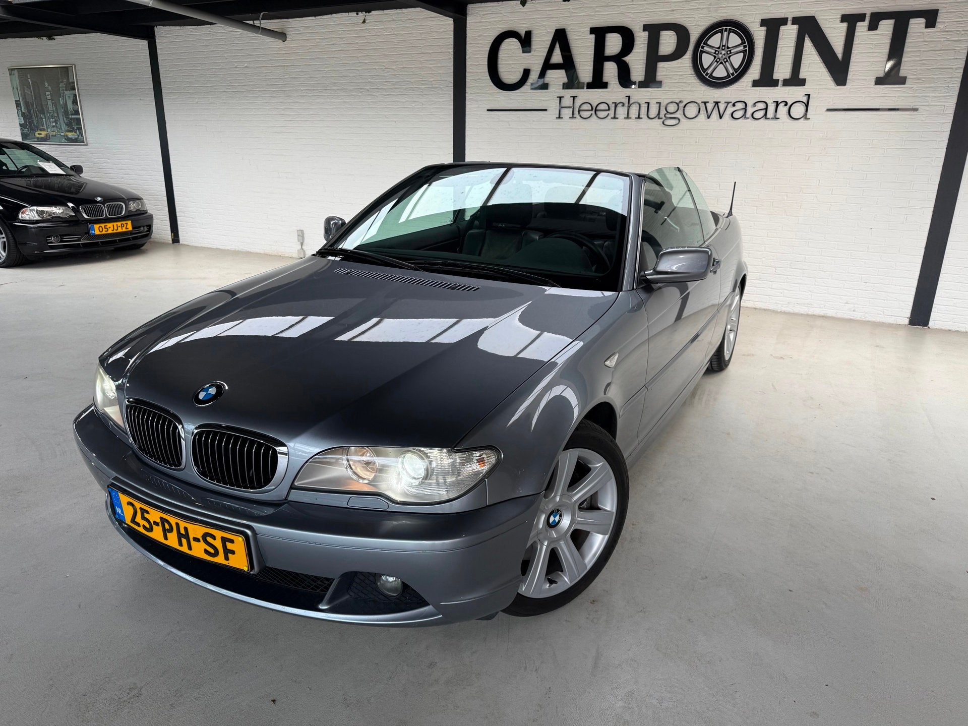 BMW 3-serie Cabrio 330Ci Executive Automaat Orig NL 2004 Fac, Auto's, Automaat, Gebruikt, Zwart, 1595 kg