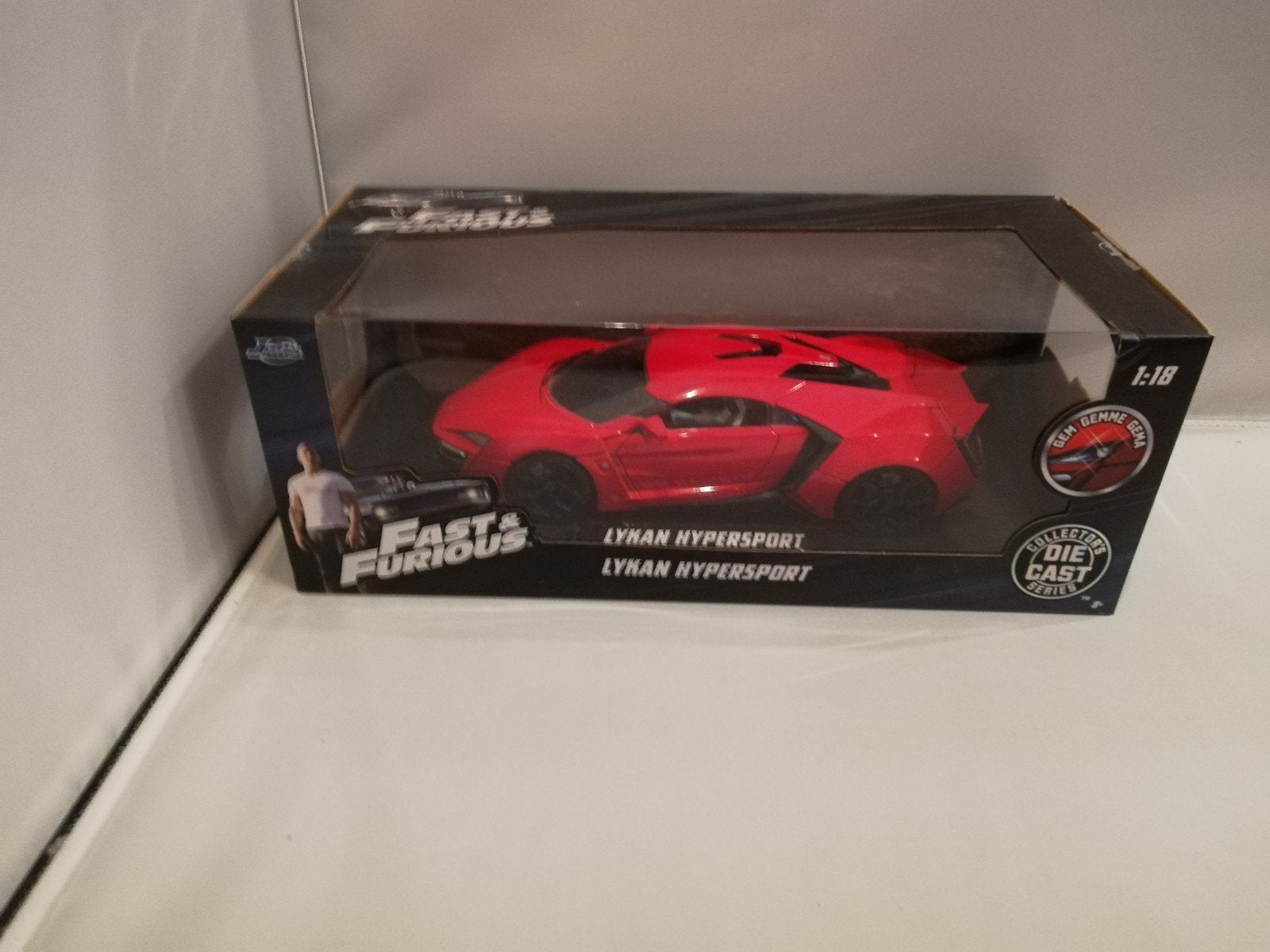W Motors Lykan Hypersport 1:18 Jada Rood, Hobby en Vrije tijd, Modelauto's | 1:18, Ophalen of Verzenden, Zo goed als nieuw, Overige merken