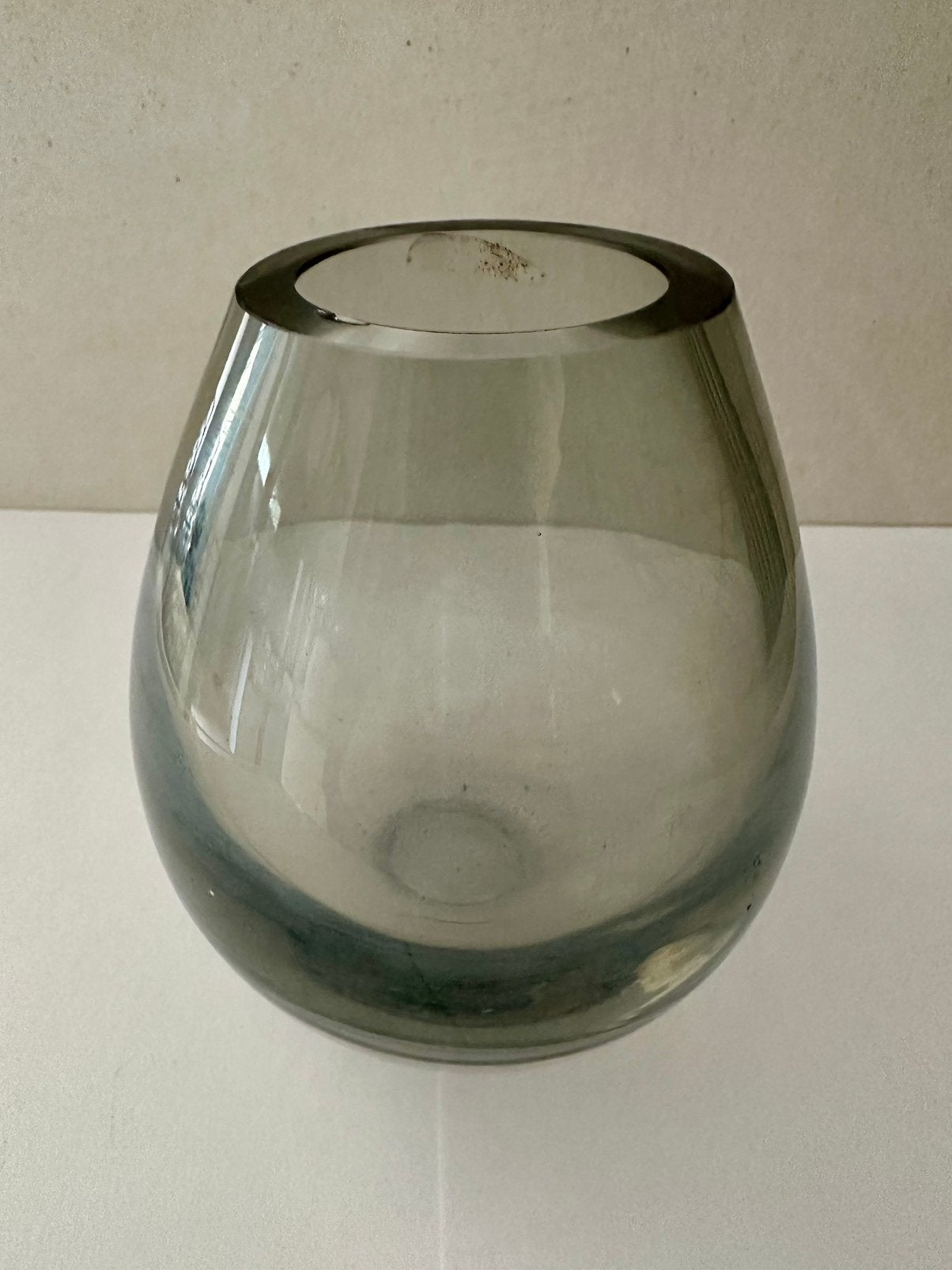 Vaas mogelijk Holmegaard Drop- Per Lütken - Rookgrijs, Overige kleuren, Ophalen of Verzenden, Minder dan 50 cm, Glas