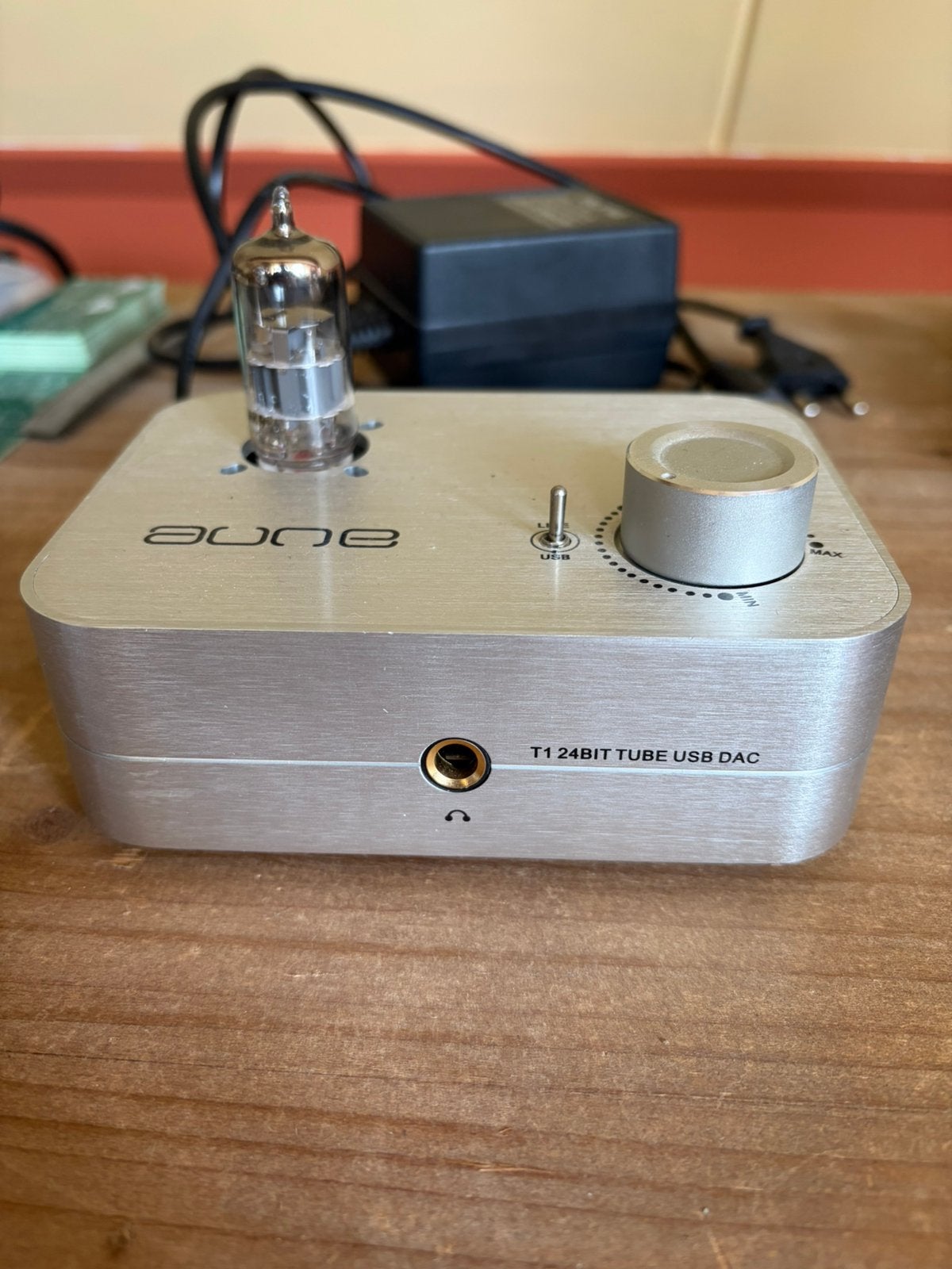 Aune T1 DAC/koptelefoon versterker, Audio, Tv en Foto, Converters, Ophalen, Zo goed als nieuw