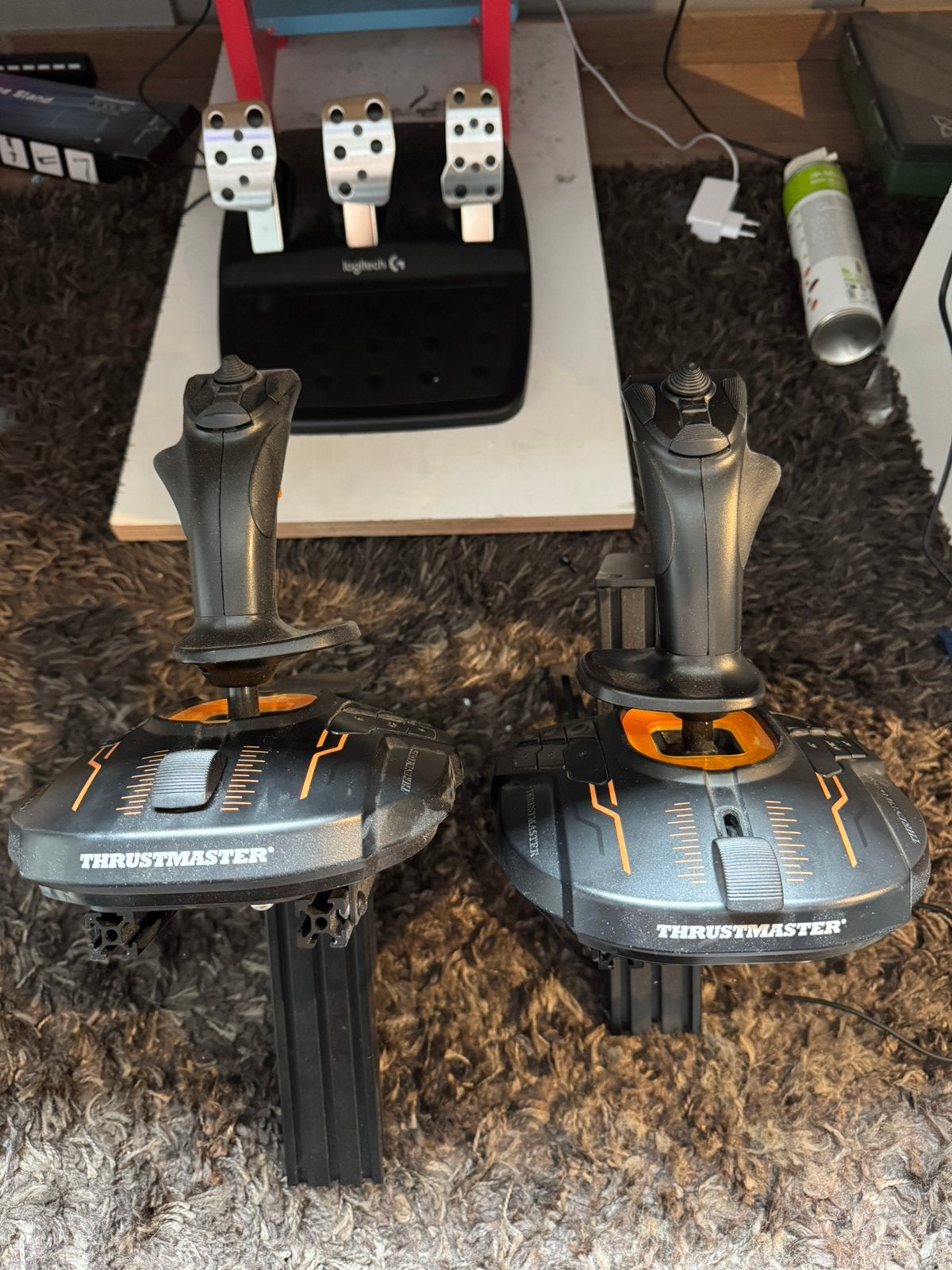 Twee keer trhustmaster joystick met bureau houder, Ophalen of Verzenden, Zo goed als nieuw