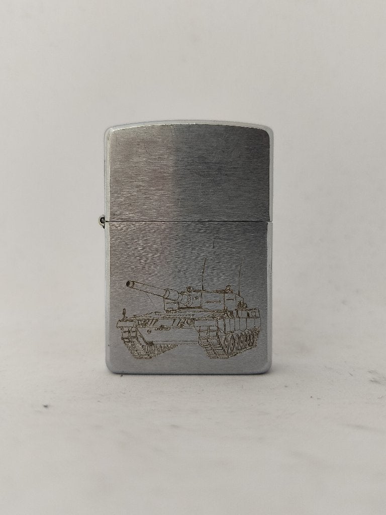 Zippo Leopard 2A4 - 1996, Ophalen of Verzenden, Gebruikt, Aansteker