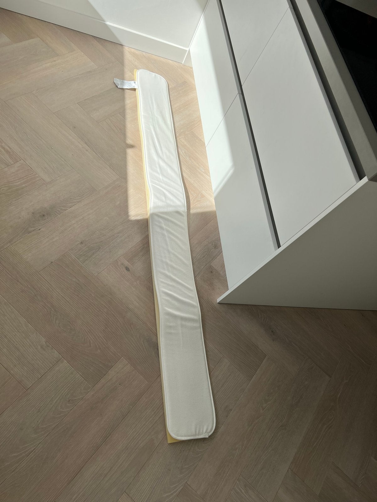 IKEA SIGGERUD matraswig tussen twee matrassen, Huis en Inrichting, Eenpersoons, Ophalen of Verzenden, Zo goed als nieuw, Overige maten