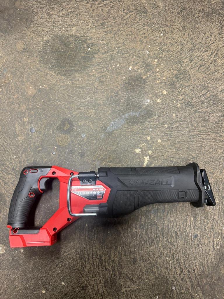 Milwaukee M18 FSZ FUEL Reciprozaag - Nieuwstaat, 70 mm of meer, Nieuw, Ophalen of Verzenden, Reciprozaag