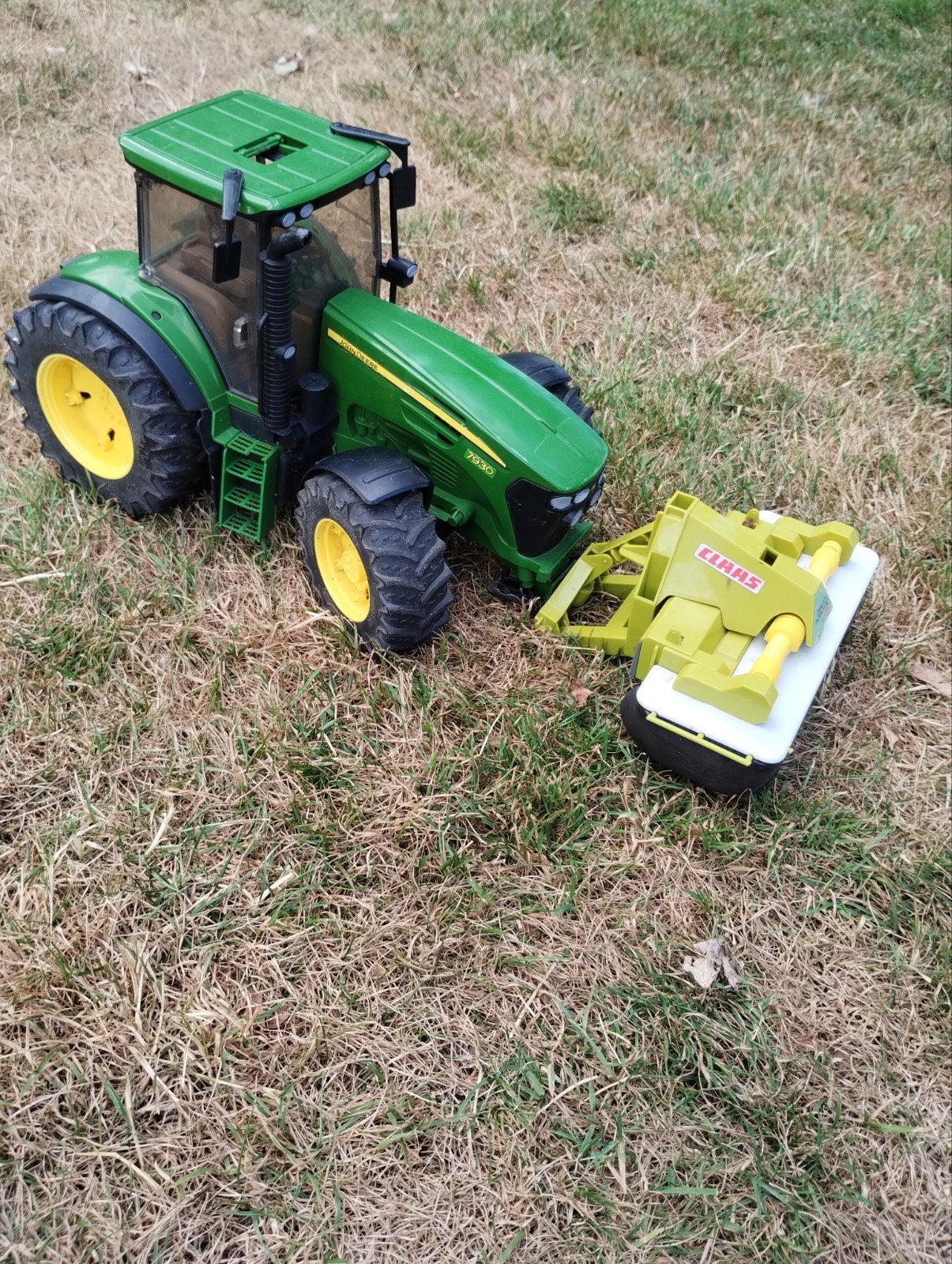 Bruder John Deere Trekker met Frontgewicht en Frontmaaier, Ophalen, Gebruikt
