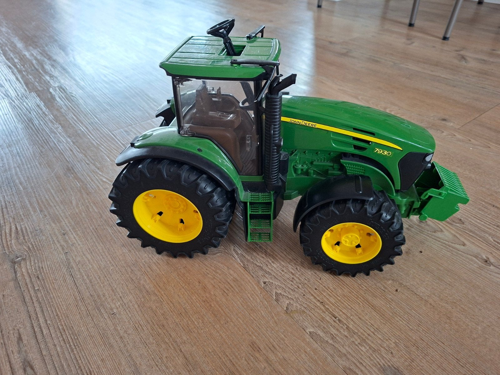 John Deere 7930 Tractor Speelgoedmodel bruder, Ophalen of Verzenden, Gebruikt