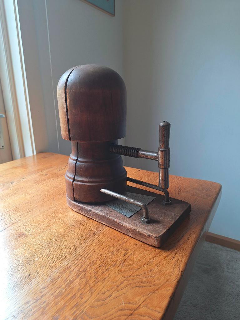 Hoedvergroter (Hat Stretcher of Elargisseur de chapeau), Antiek en Kunst, Ophalen